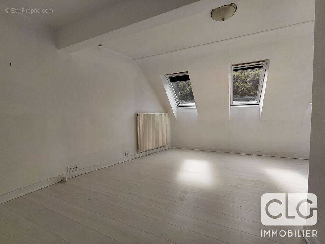 STUDIO - 35.48 Oou 43.88 m² au sol - photo 3