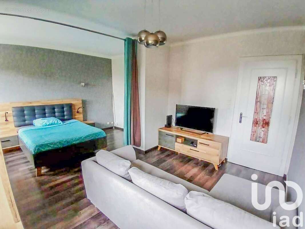 Photo 6