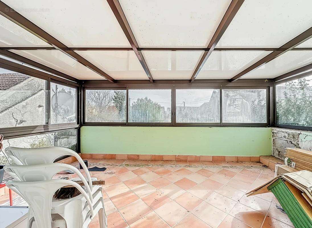 Maison à CHALAUTRE-LA-GRANDE