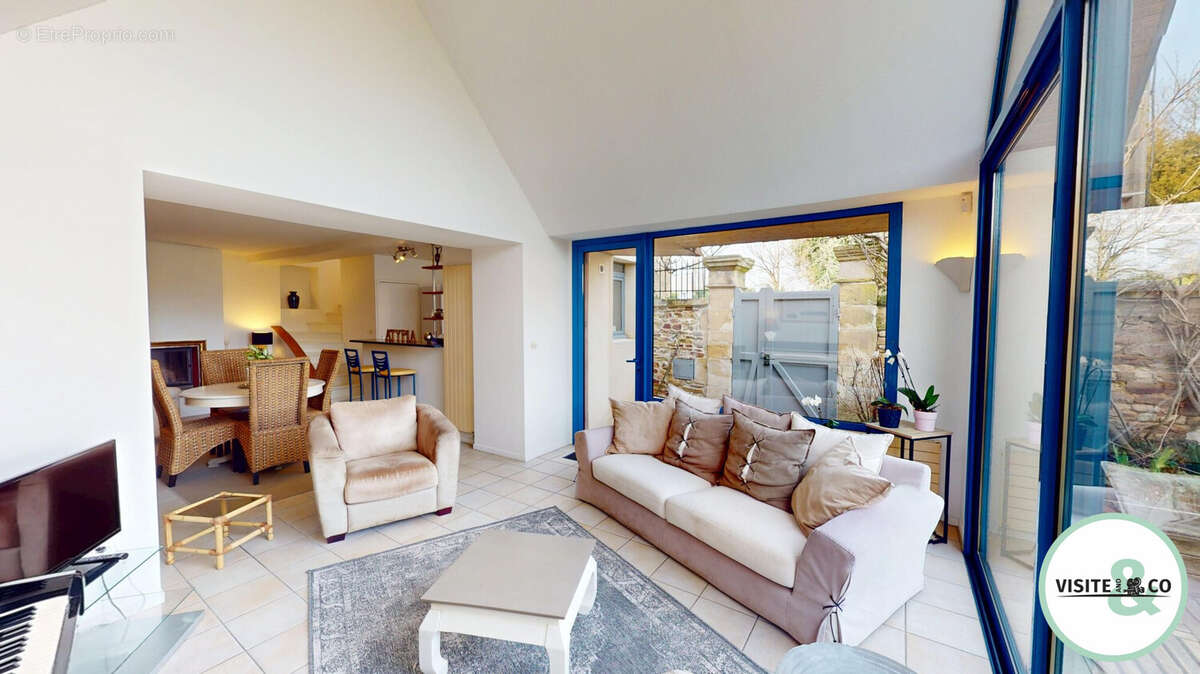 Maison à SAINT-MARTIN-DE-FONTENAY