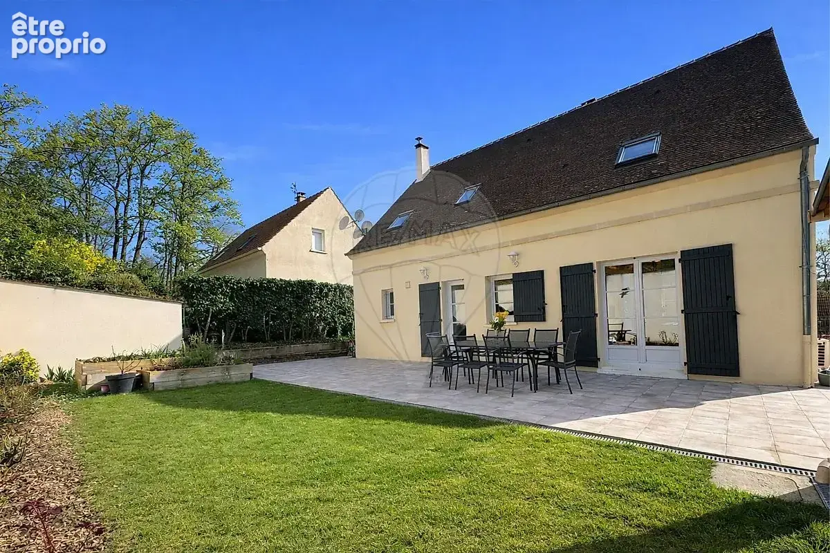 Maison à VERNEUIL-EN-HALATTE