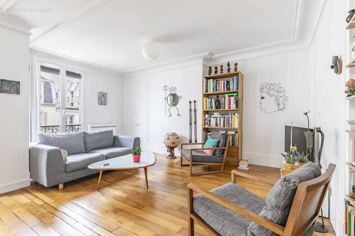 Appartement à PARIS-11E