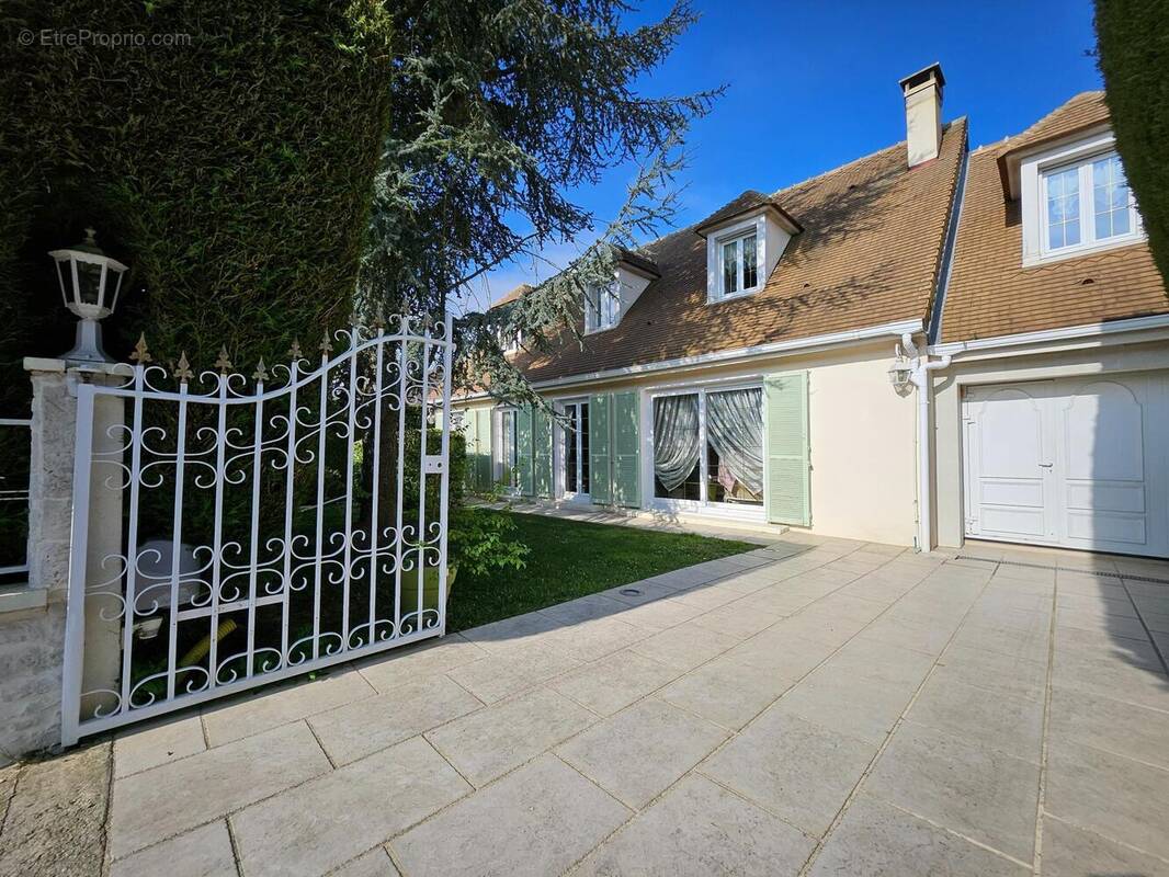 Photo 1 - Maison à MAGNANVILLE