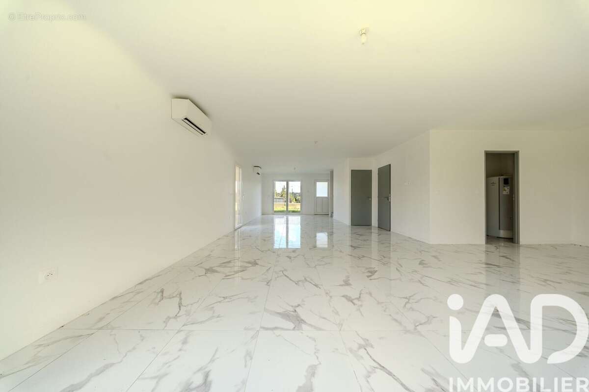 Maison 155 m² à Lagny-Sur-Marne  - photo 4