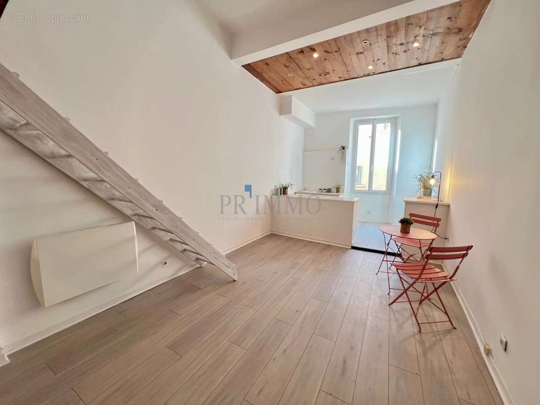 Appartement à FREJUS