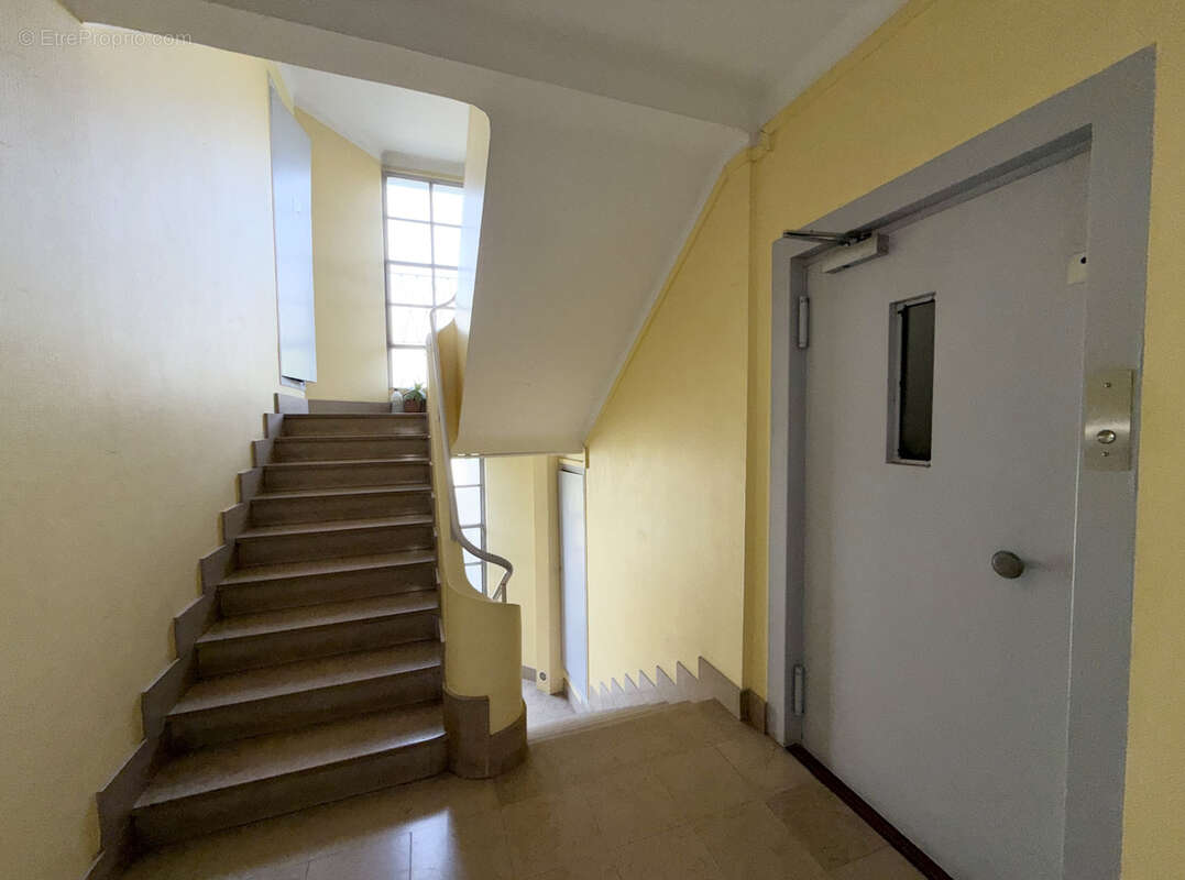 Nancy - bel  appartement de 4 pieces de 95 m2 - photo 11