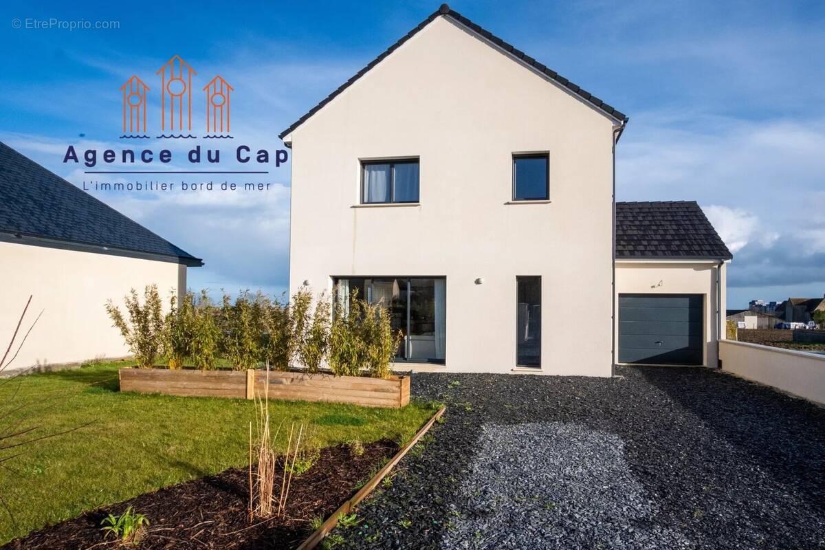 Maison à COURSEULLES-SUR-MER