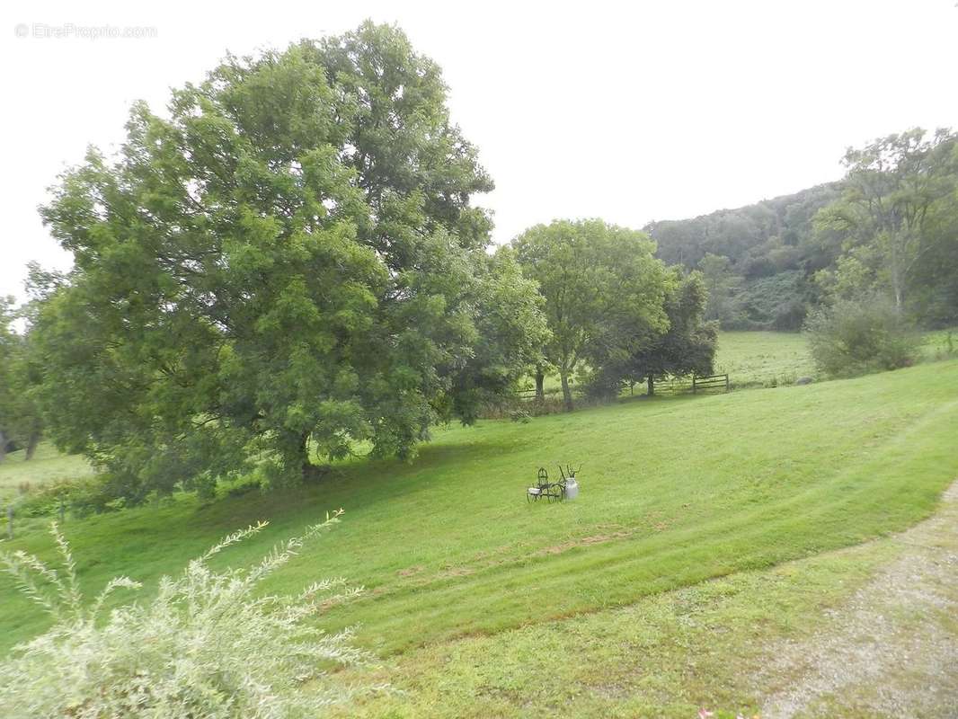 Maison à SAINT-PIERRE-SUR-DIVES