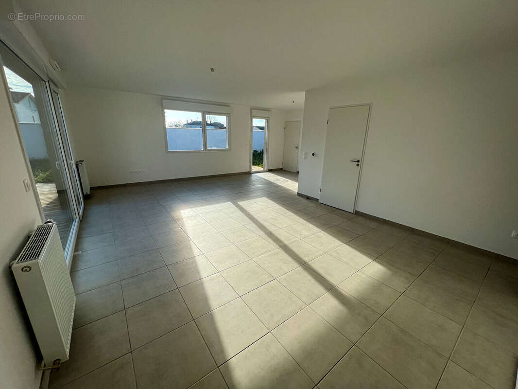 Maison à BRUGUIERES