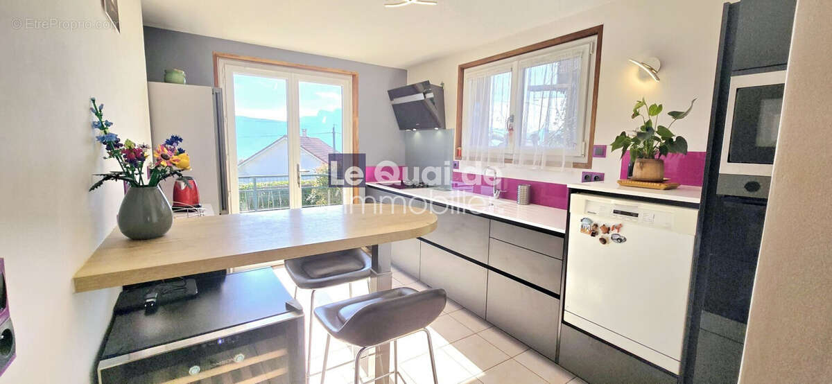 Maison à CHARNECLES