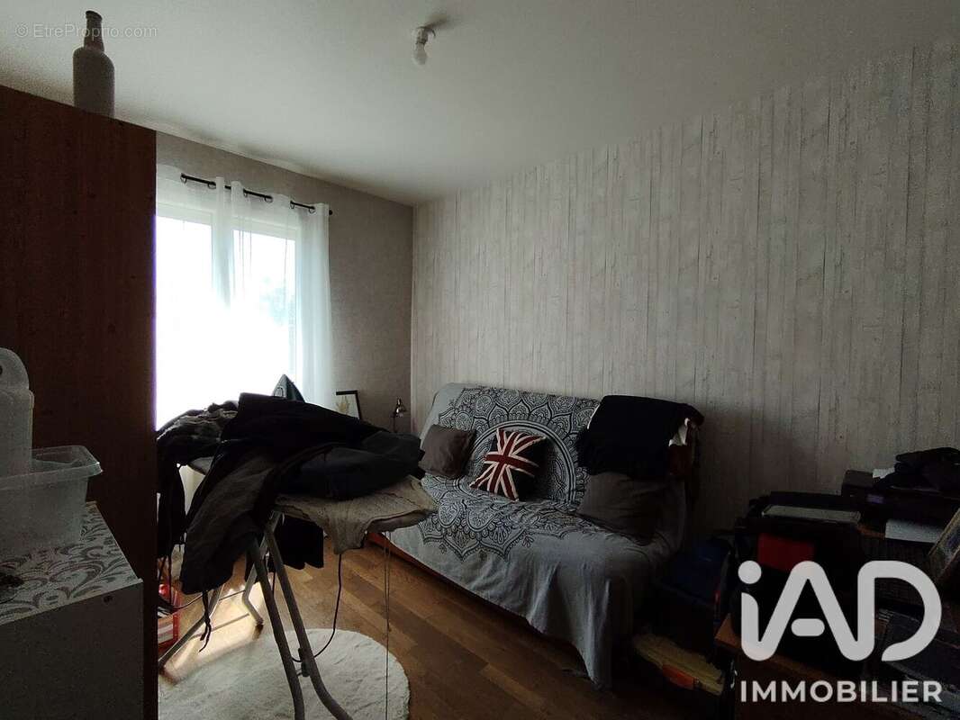 Maison 113 m² à Saint-Cosme-En-Vairais  - photo 9