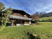 Maison à DEMI-QUARTIER