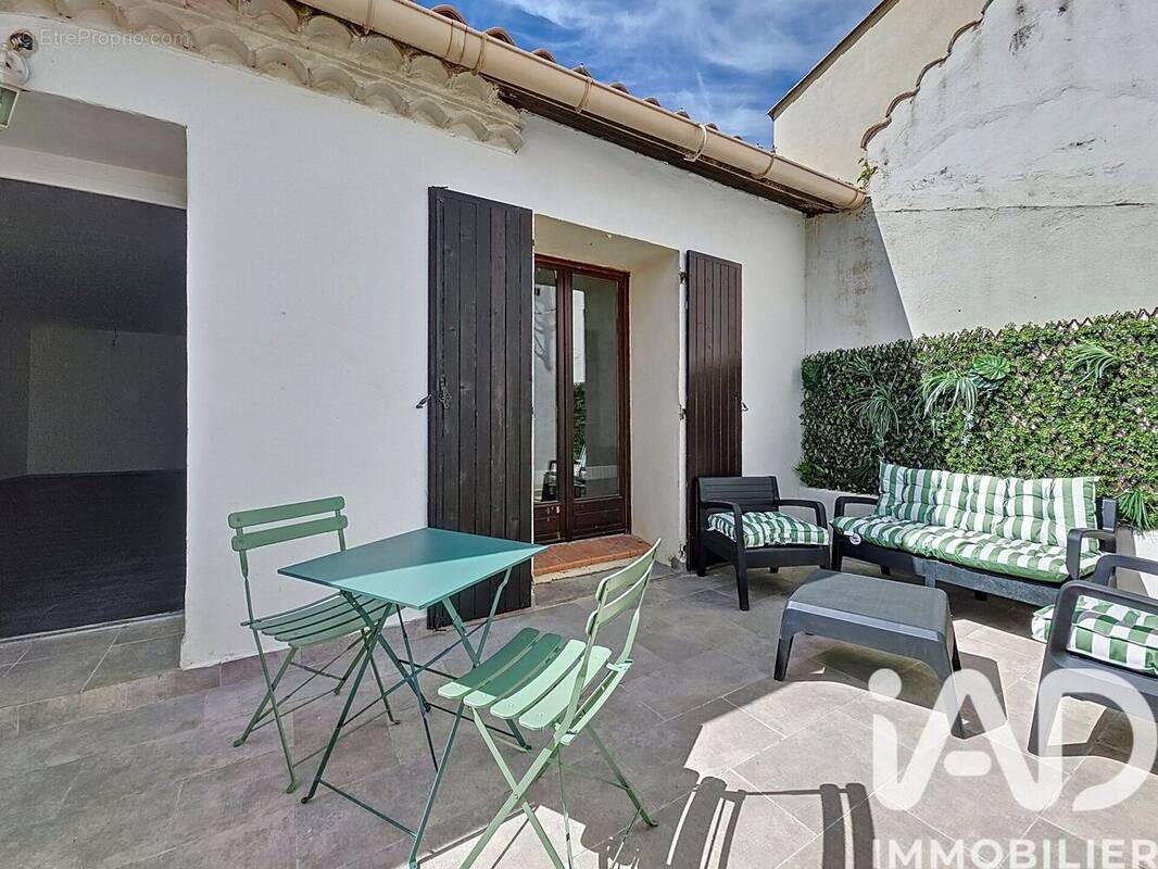 Photo 1 - Appartement à UCHAUD