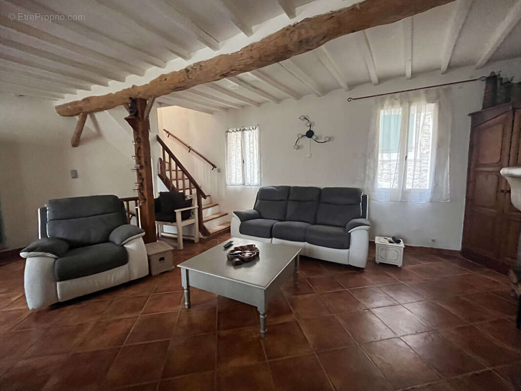 Maison à CASCASTEL-DES-CORBIERES