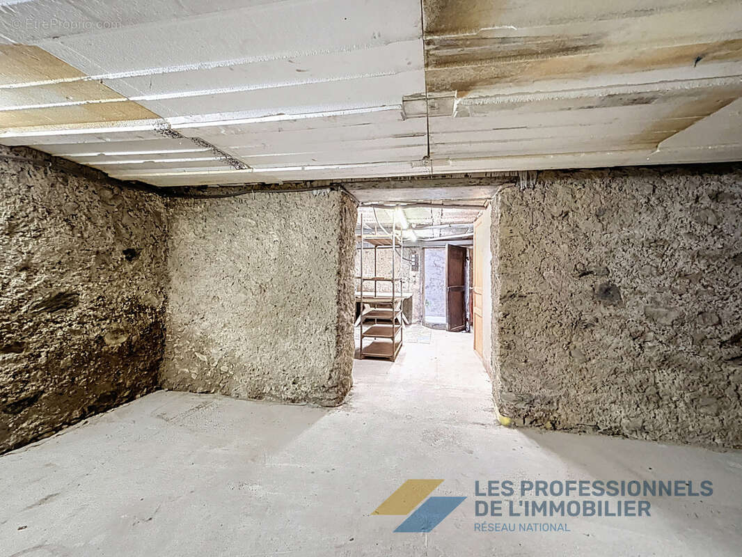 Maison à SAINTE-HELENE-SUR-ISERE