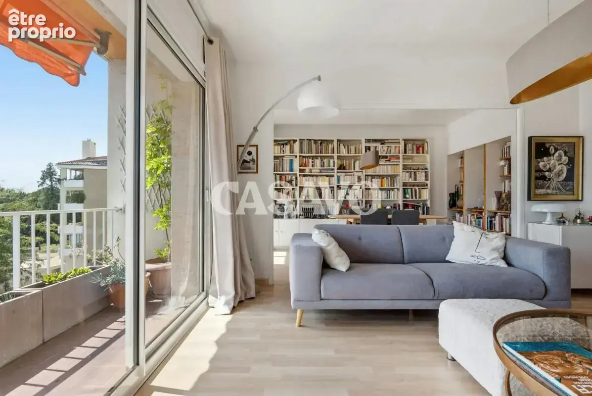 Vente Appartement 5 pièces de 111m² - 13100 Aix-en-Provence - photo 2