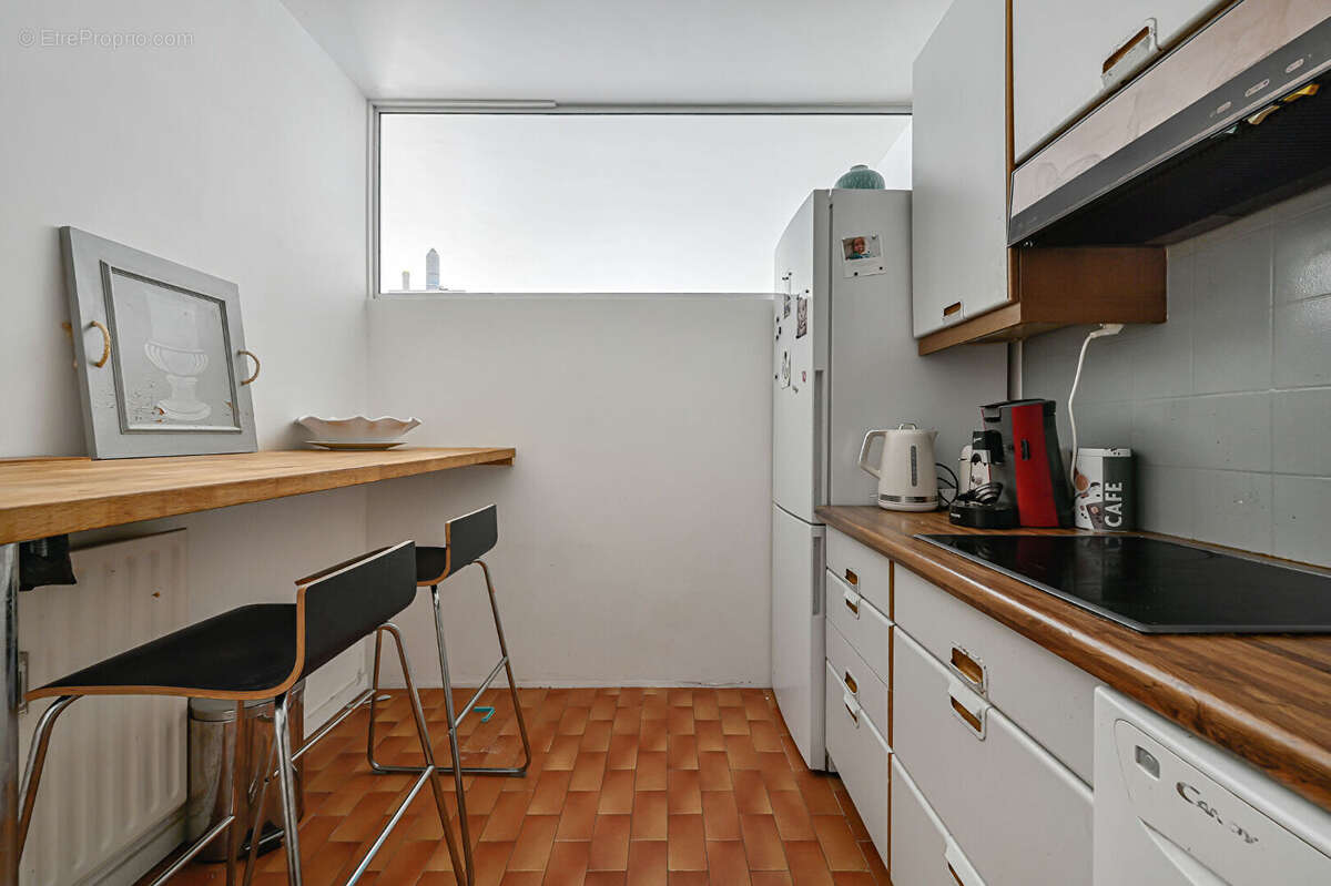 Appartement à PARIS-14E
