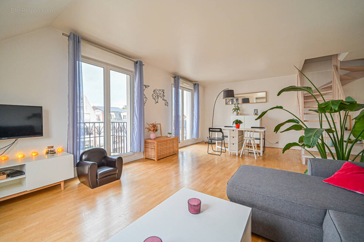 Appartement à SAINT-MAUR-DES-FOSSES