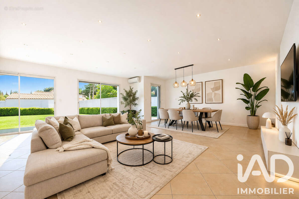 Maison 112 m² à Rochefort-Du-Gard  - photo 2