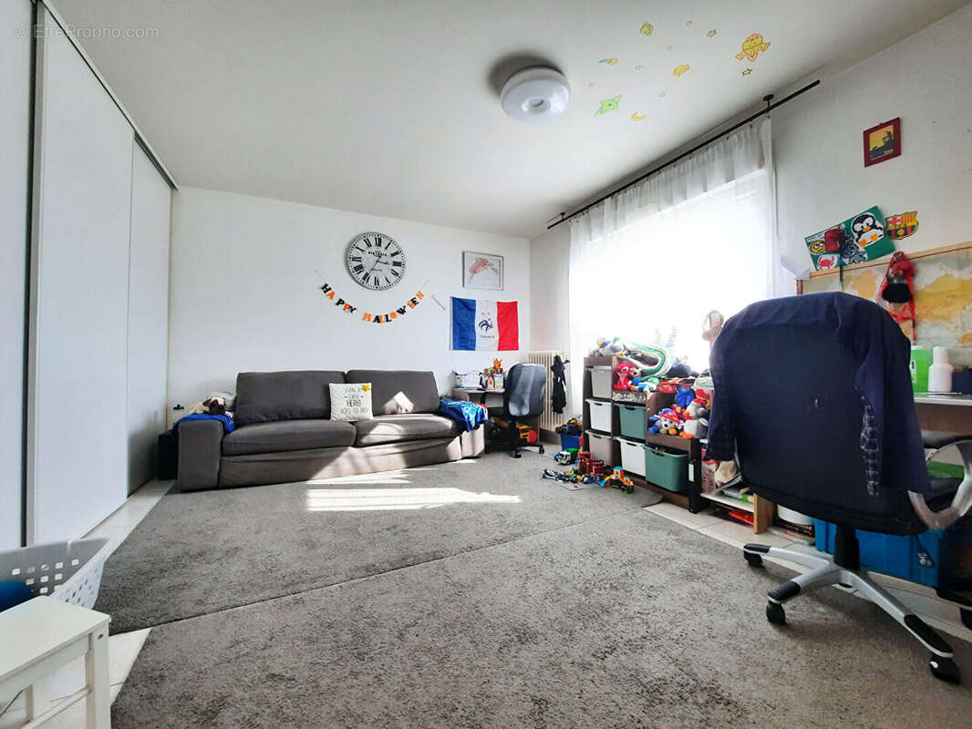 Saint-nazaire -t3- centre ville - 66.60 m² - photo 4