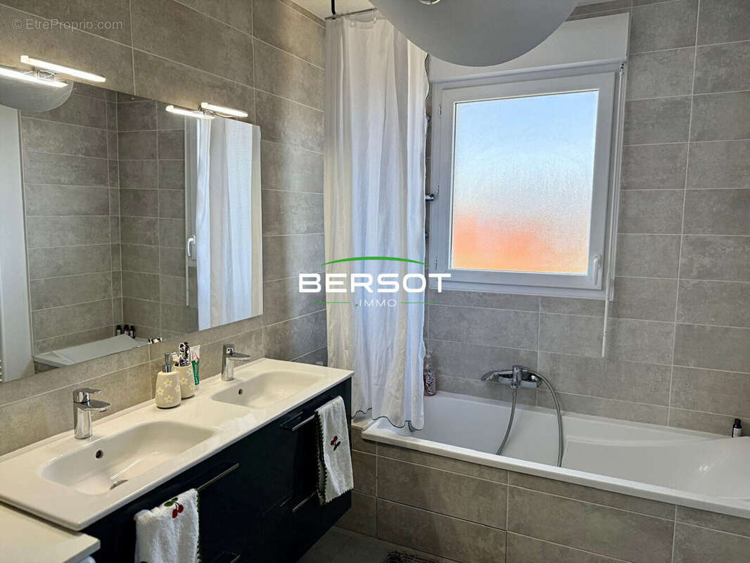 Appartement à THONON-LES-BAINS