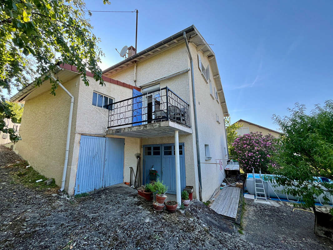Maison T6 119m2 - Voiron Centre - photo 3