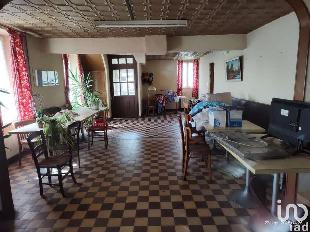 Photo 6 - Commerce à SAINT-AUBIN-DES-BOIS