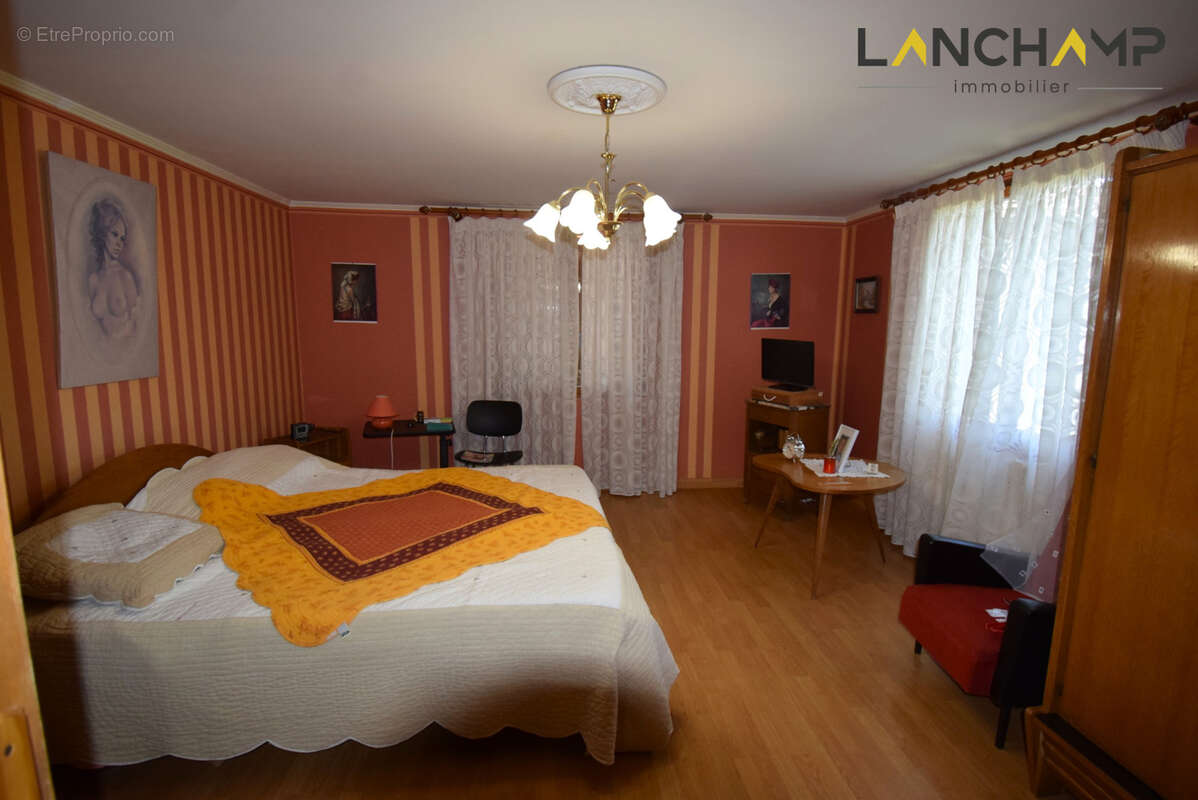 Agréable maison de village avec dépendance - photo 11