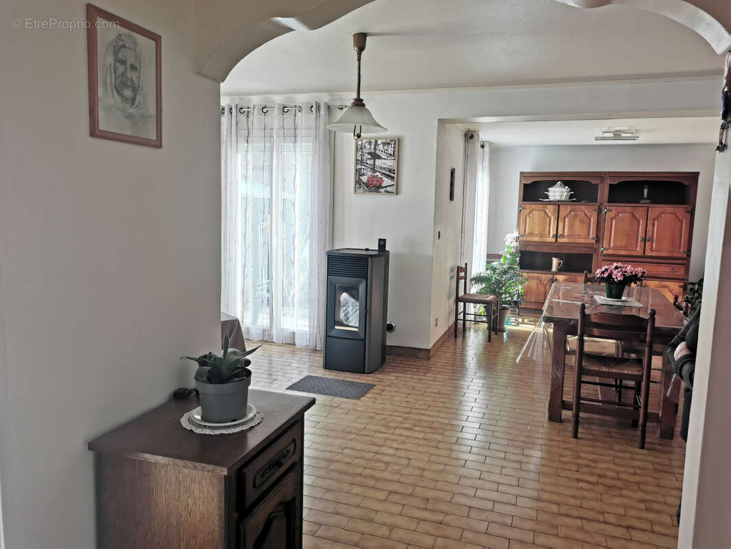 Maison à MONTALIEU-VERCIEU