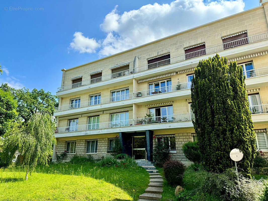 Appartement à MAISONS-LAFFITTE