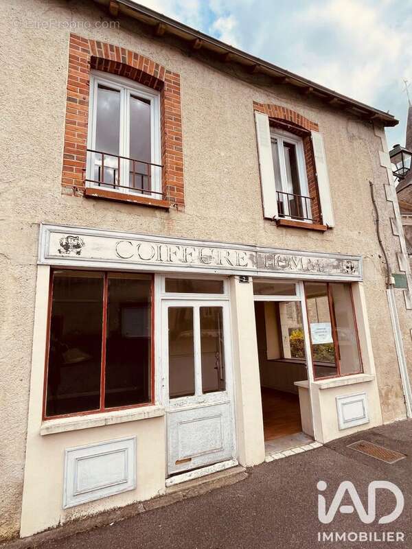 Appartement 51 m² à Lathus-Saint-Remy  - photo 2