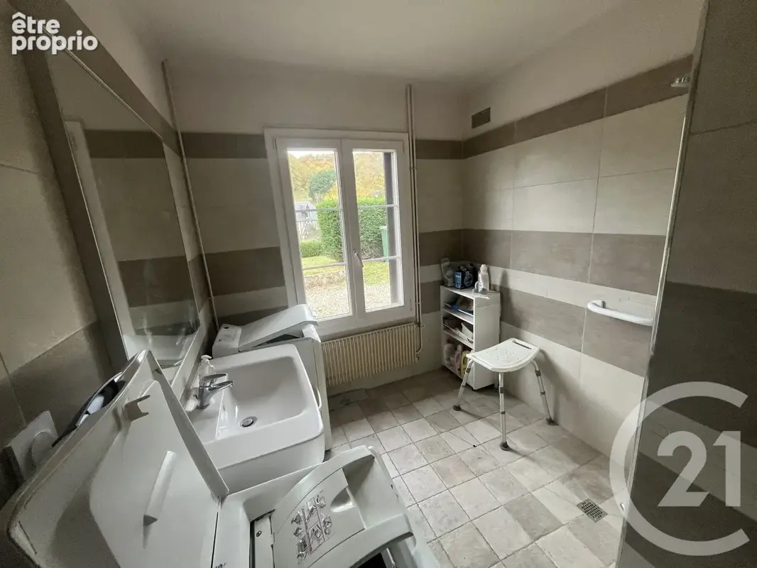 Maison 5 pièces 107 m² à vendre à Bernay (27300) - photo 9