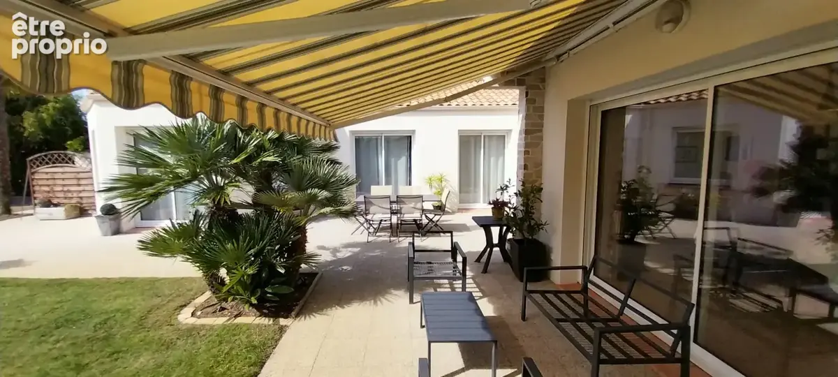 Exceptionnelle maison en Vente à Terme Libre  205 m²  CHALLANS Centre-ville - photo 14