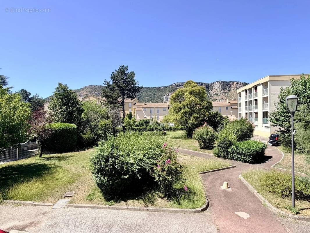 Appartement à GUILHERAND-GRANGES