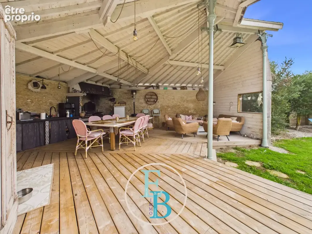 Propriété d'exception sur pré de 1,5 hectare avec maison principale, logement indépendant et dépendances - photo 18