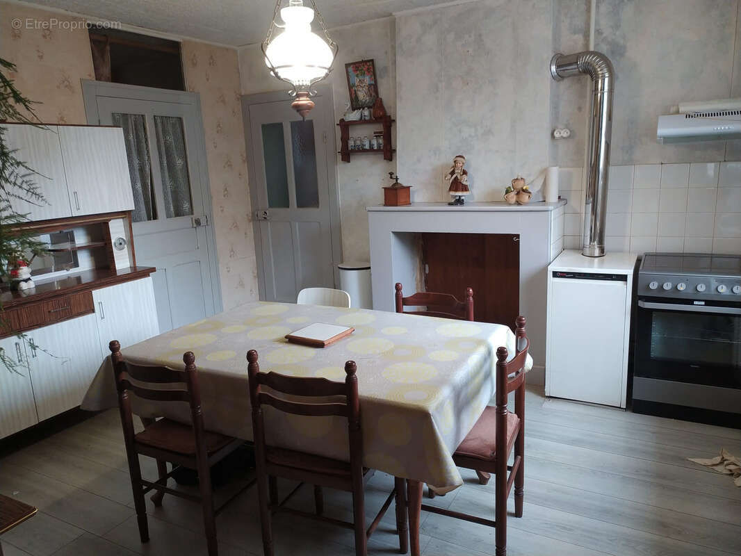 Maison à LE LOUROUX-BECONNAIS