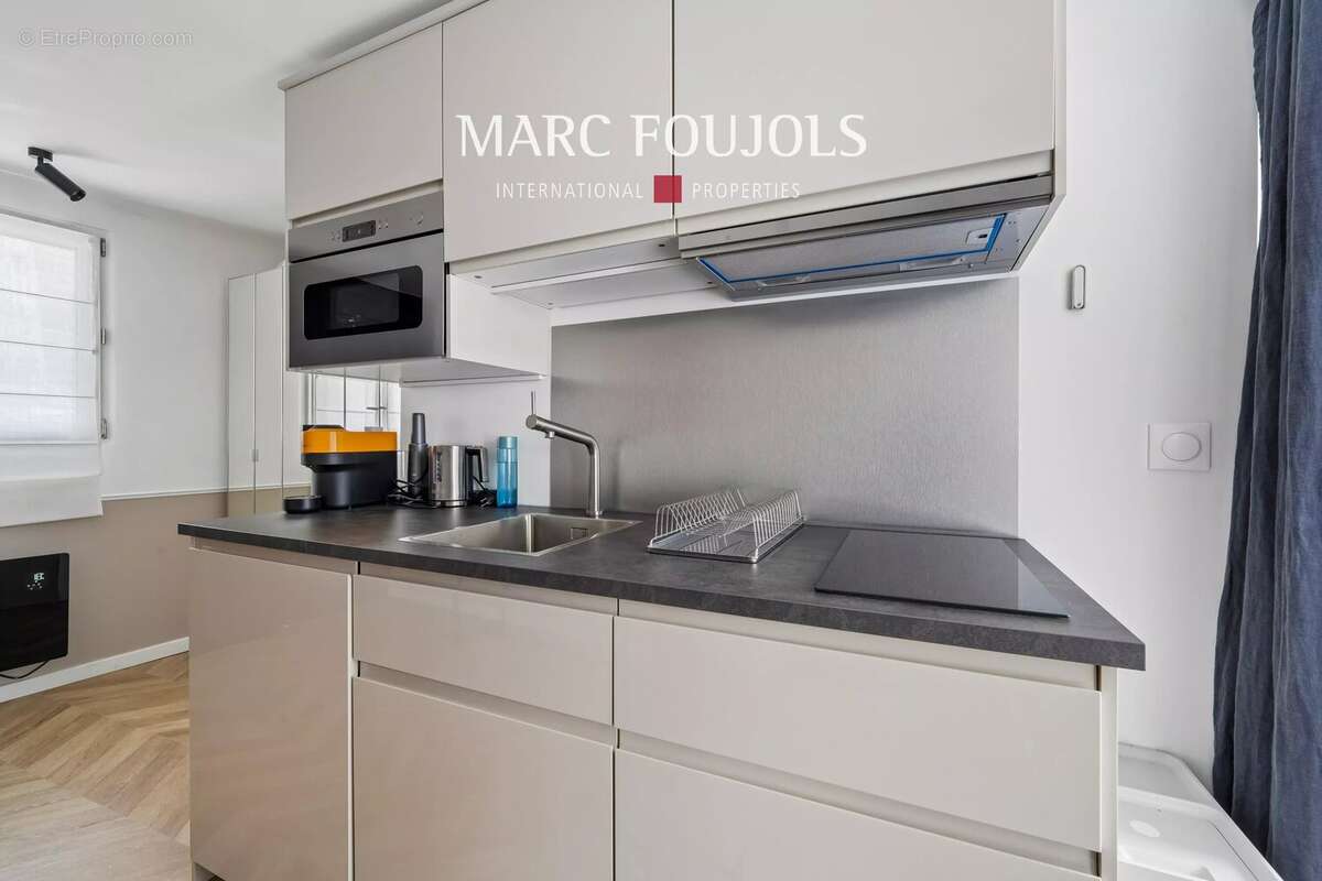 Appartement à PARIS-6E