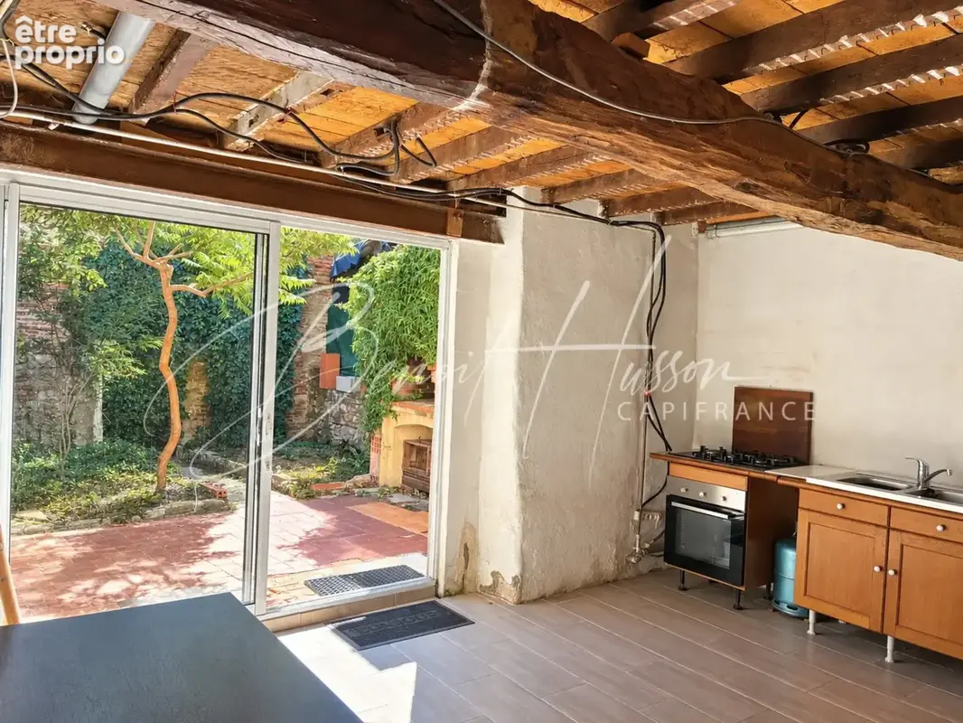 Maison de ville de 130m² avec cour, garage et dépendance - photo 7