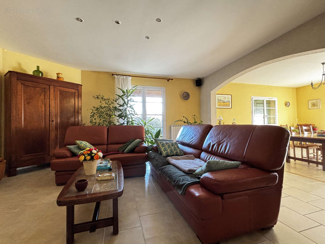 Maison à VILLETELLE