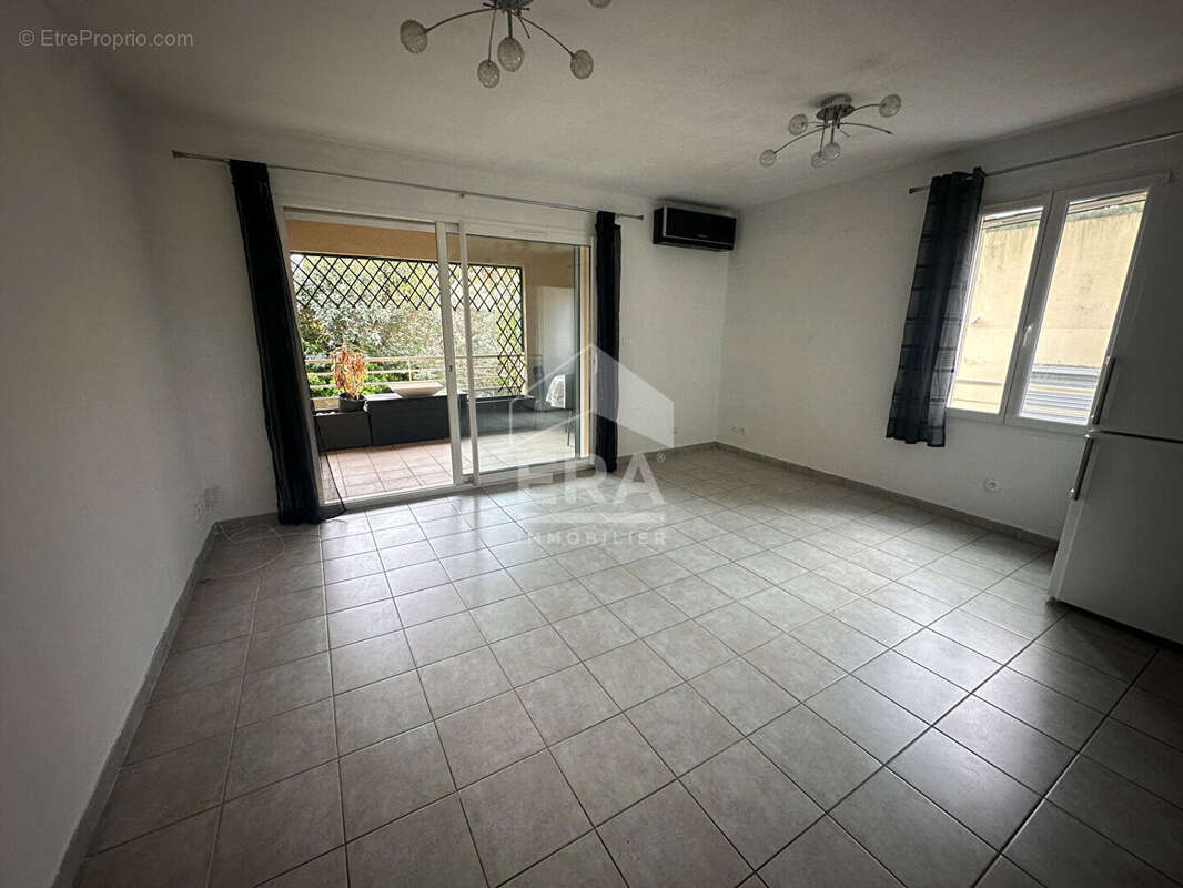 Appartement à SAINT-CHAMAS