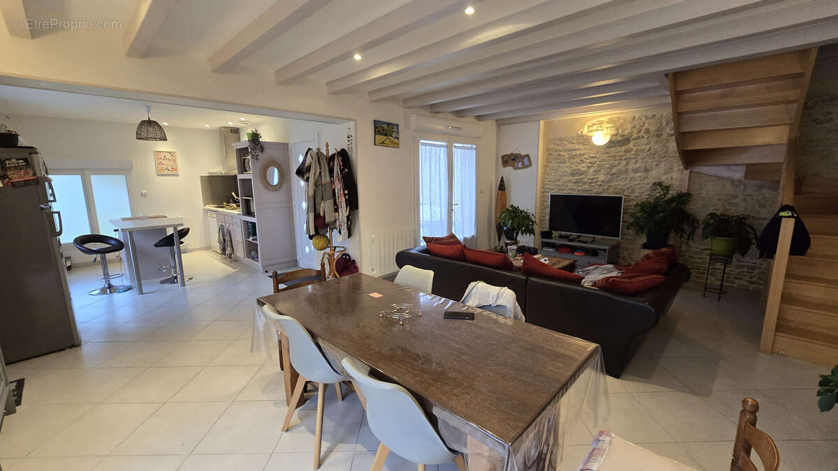 Maison à CIRE-D'AUNIS
