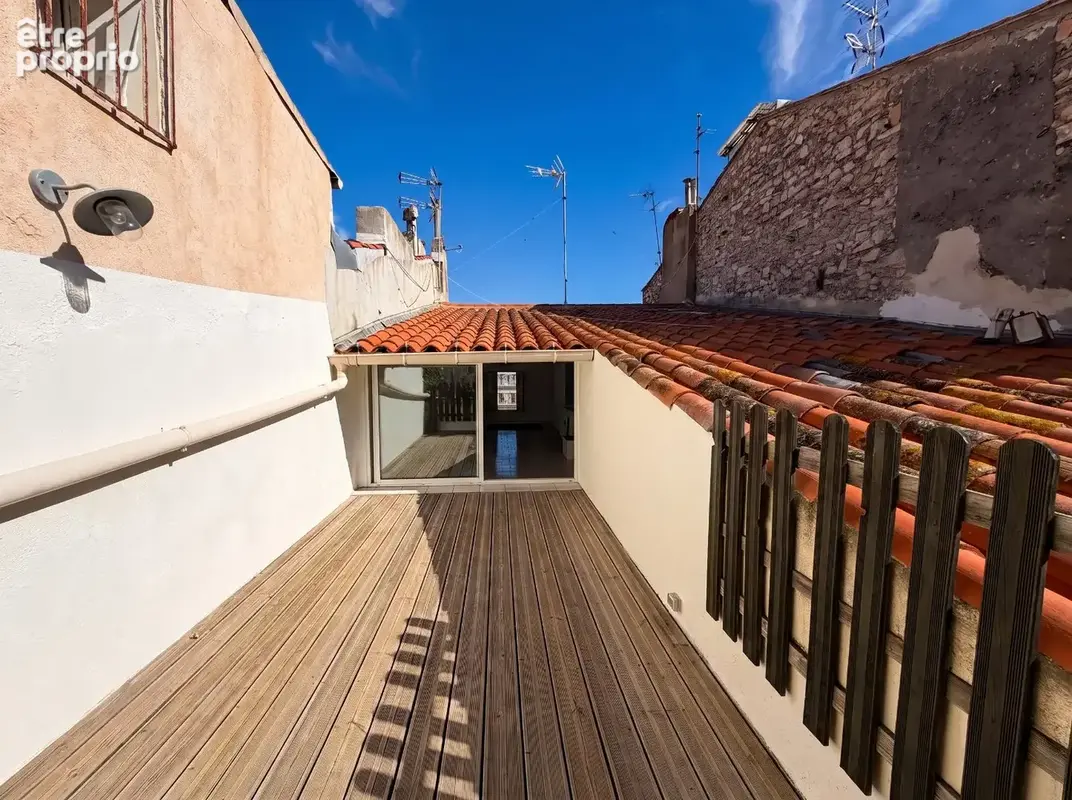 Appartement T3  avec terrasse de 15 m² et vue dégagée et Mont Saint Clair - photo 2
