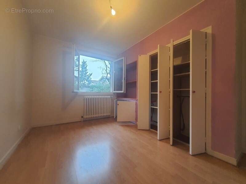 Dpt Drôme (26), à vendre ROMANS SUR ISERE maison P6 de 93m2 + 38m2 - photo 12