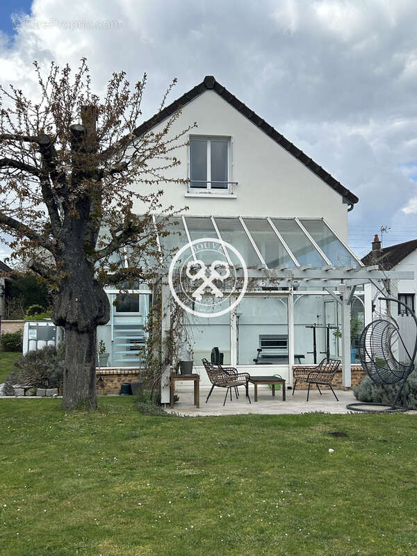 Maison à SAINT-JULIEN-LES-VILLAS