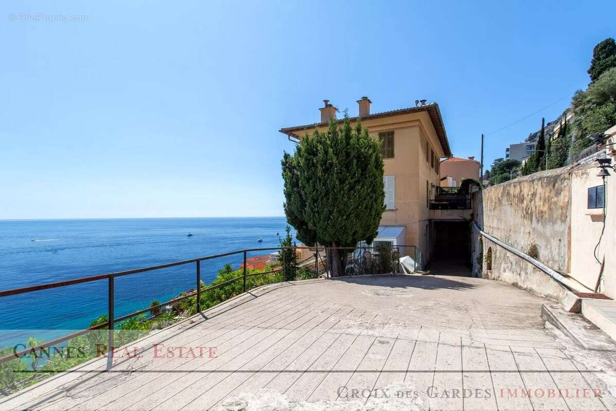 Appartement à ROQUEBRUNE-CAP-MARTIN