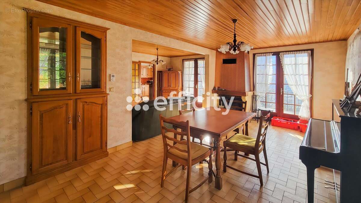 Maison à AYSE