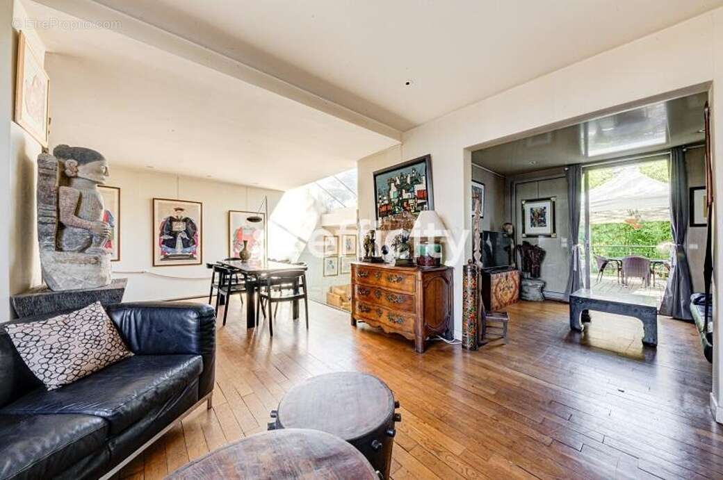 Maison à ISSY-LES-MOULINEAUX