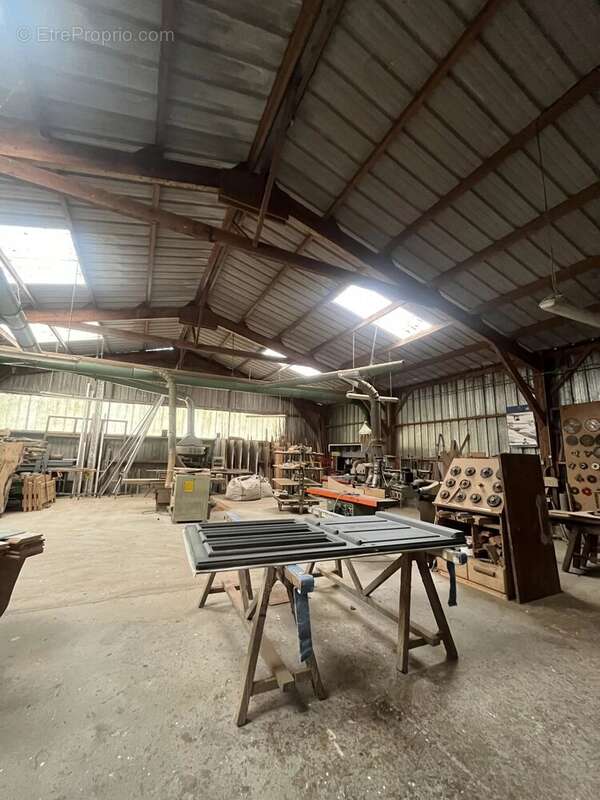 Commerce à LE VIEUX-MARCHE