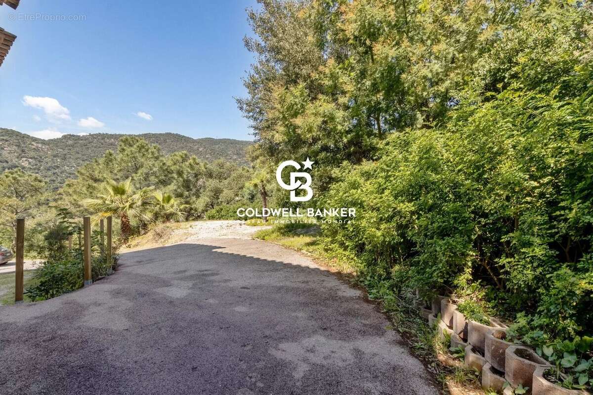 Maison à RAYOL-CANADEL-SUR-MER