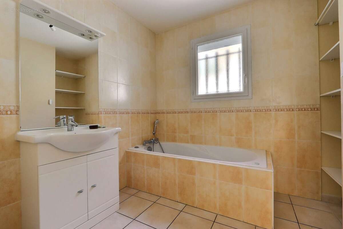 Maison 119 m² à Romagnat  - photo 8